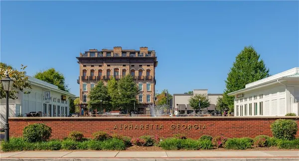 $669,000 | 200 Water Oak Place, Alpharetta, GA 30009