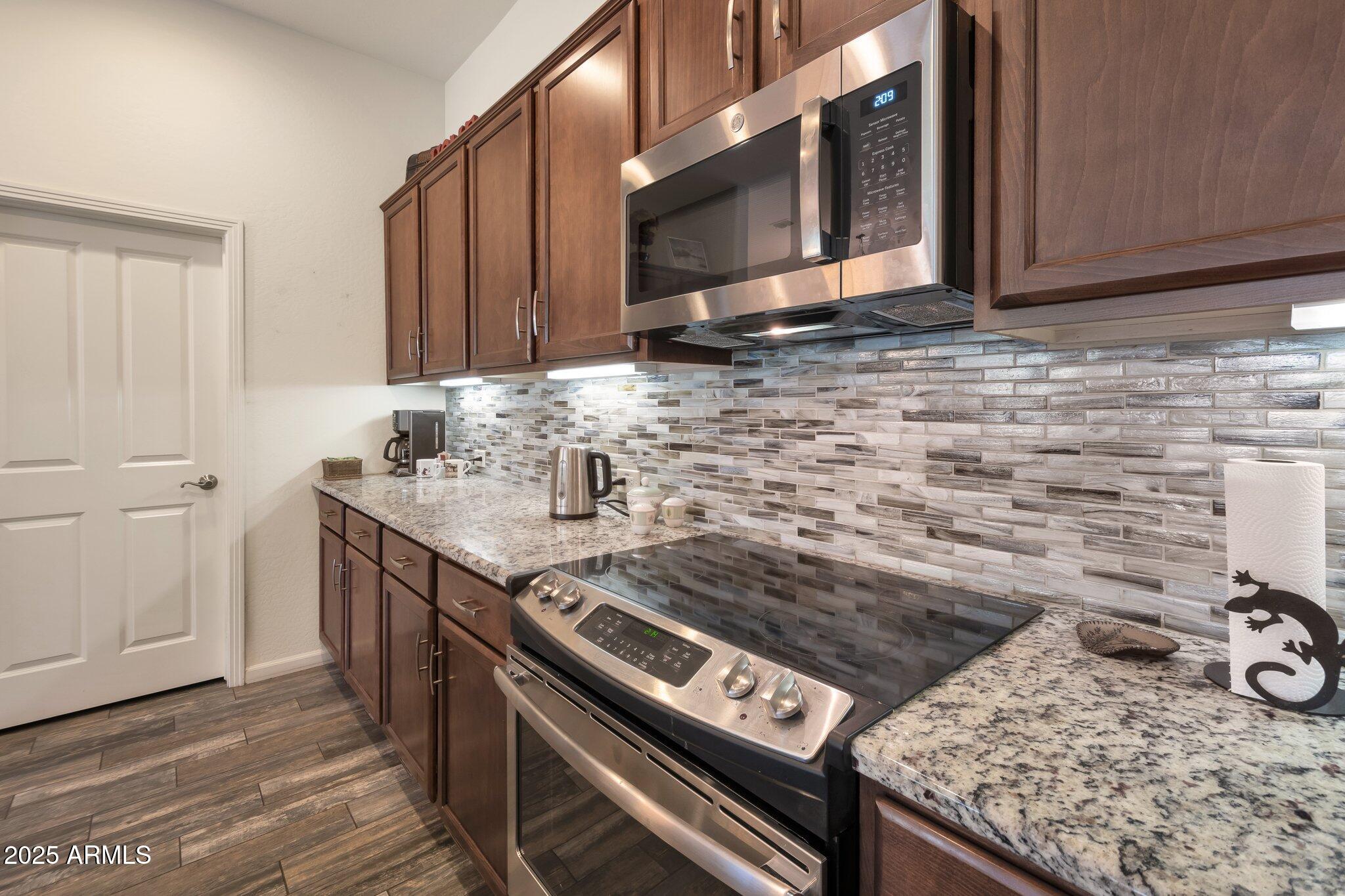 16938 West Granada Road Goodyear, AZ 85395 - Photo 8 of 25 18-web-or-mls-QP-7347