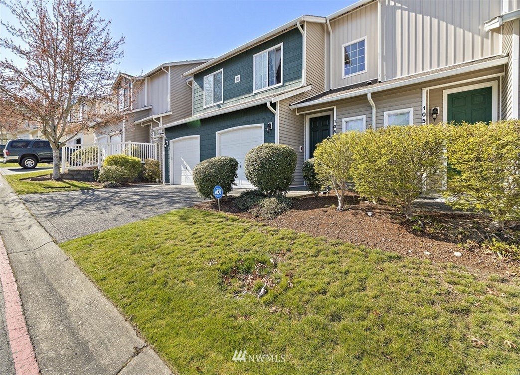 3010 Southeast 11th Place, Unit 1056 Renton, WA 98058 - Photo 2 of 37 Gallery Image 2