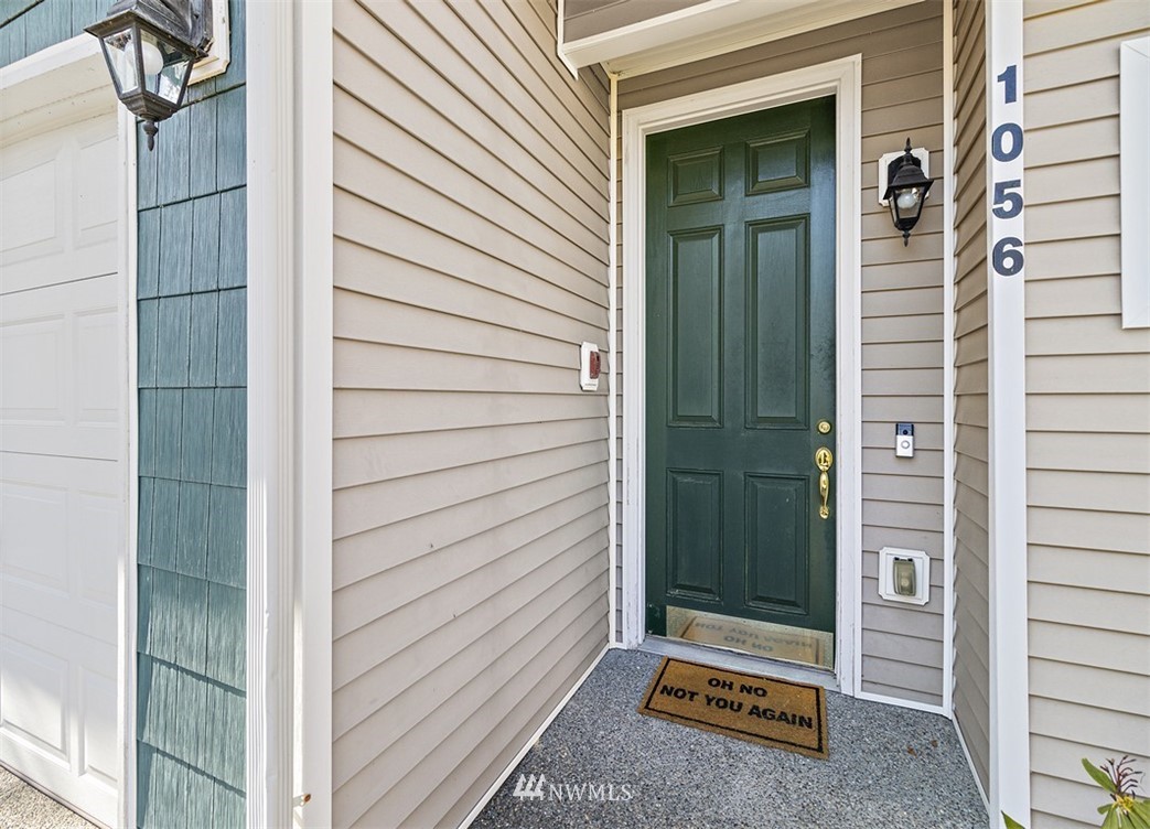 3010 Southeast 11th Place, Unit 1056 Renton, WA 98058 - Photo 3 of 37 Gallery Image 3