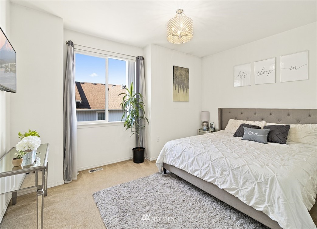 3010 Southeast 11th Place, Unit 1056 Renton, WA 98058 - Photo 21 of 37 Gallery Image 21