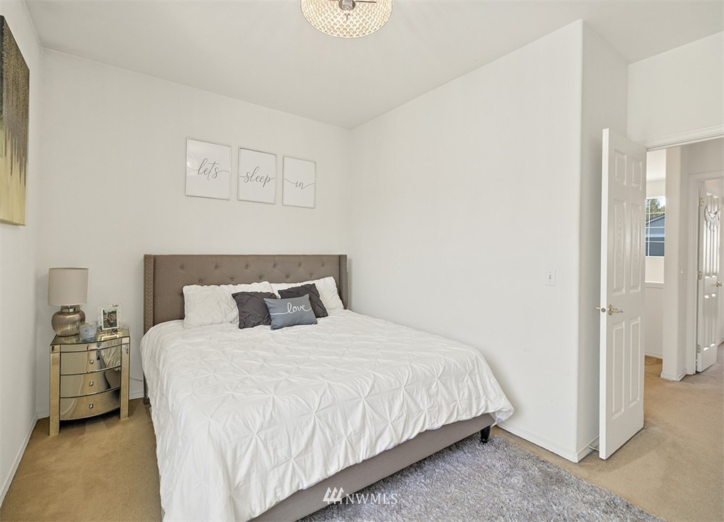 3010 Southeast 11th Place, Unit 1056 Renton, WA 98058 - Photo 22 of 37 Gallery Image 22