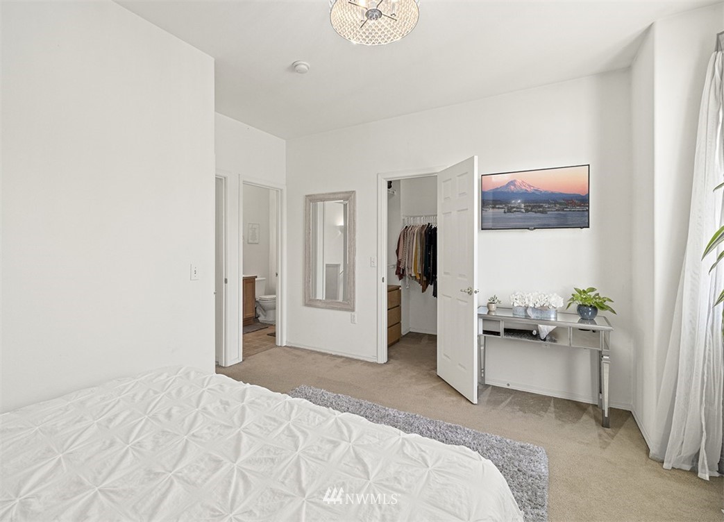 3010 Southeast 11th Place, Unit 1056 Renton, WA 98058 - Photo 23 of 37 Gallery Image 23