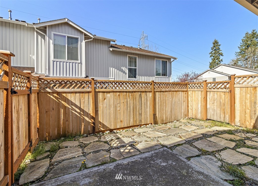 3010 Southeast 11th Place, Unit 1056 Renton, WA 98058 - Photo 26 of 37 Gallery Image 26