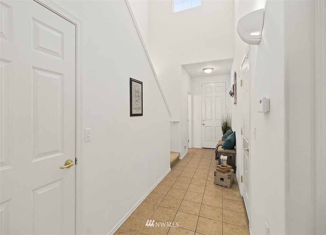 3010 Southeast 11th Place, Unit 1056 Renton, WA 98058 - Photo 6 of 37 Gallery Image 6