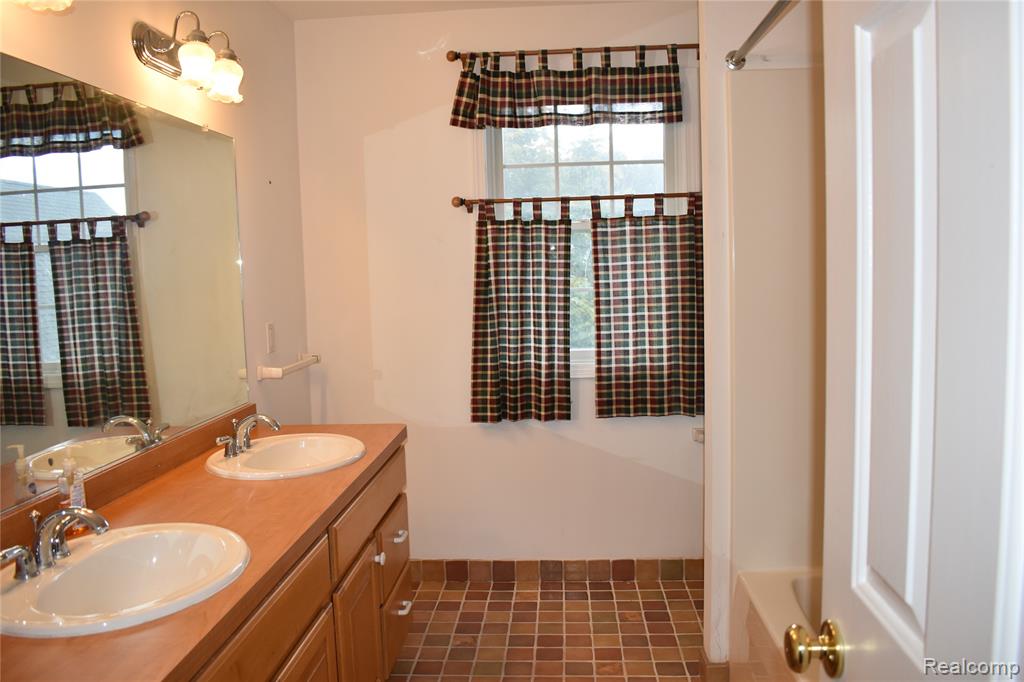 9701 Roberts Road Gregory, MI 48137 - Photo 25 of 39