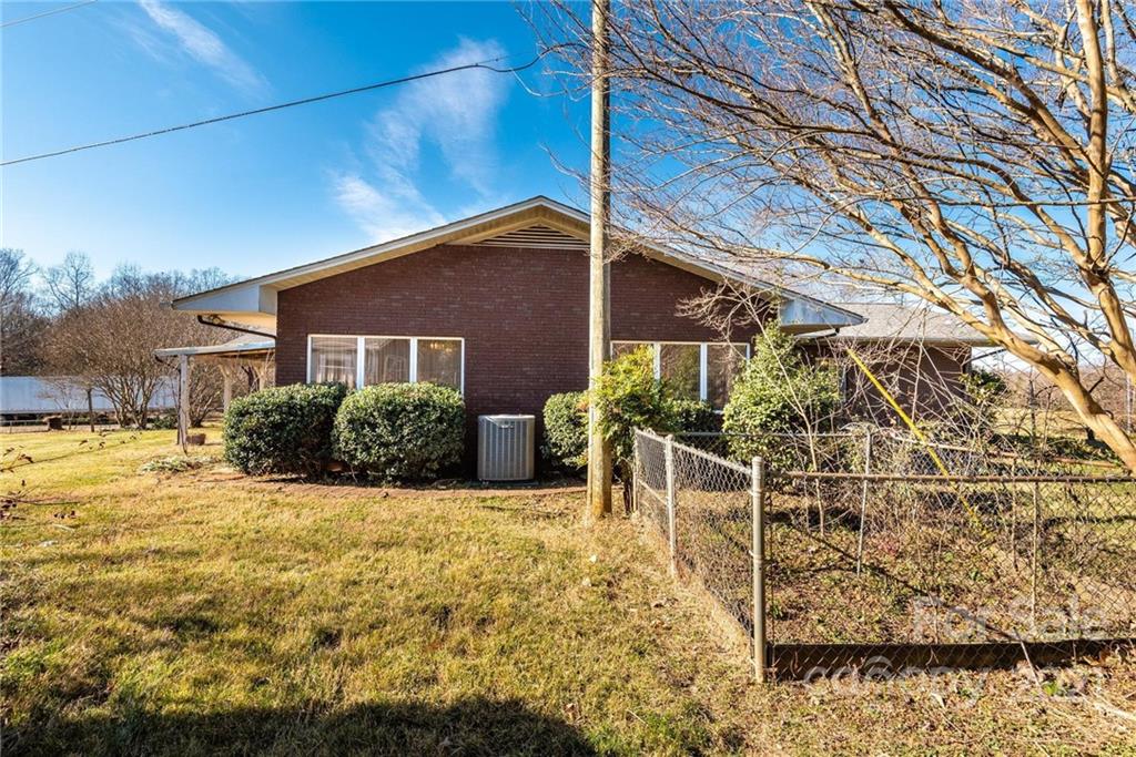 7425 George Hildebran School Road Hickory, NC 28602 - Photo 18 of 47 Gallery Image 18