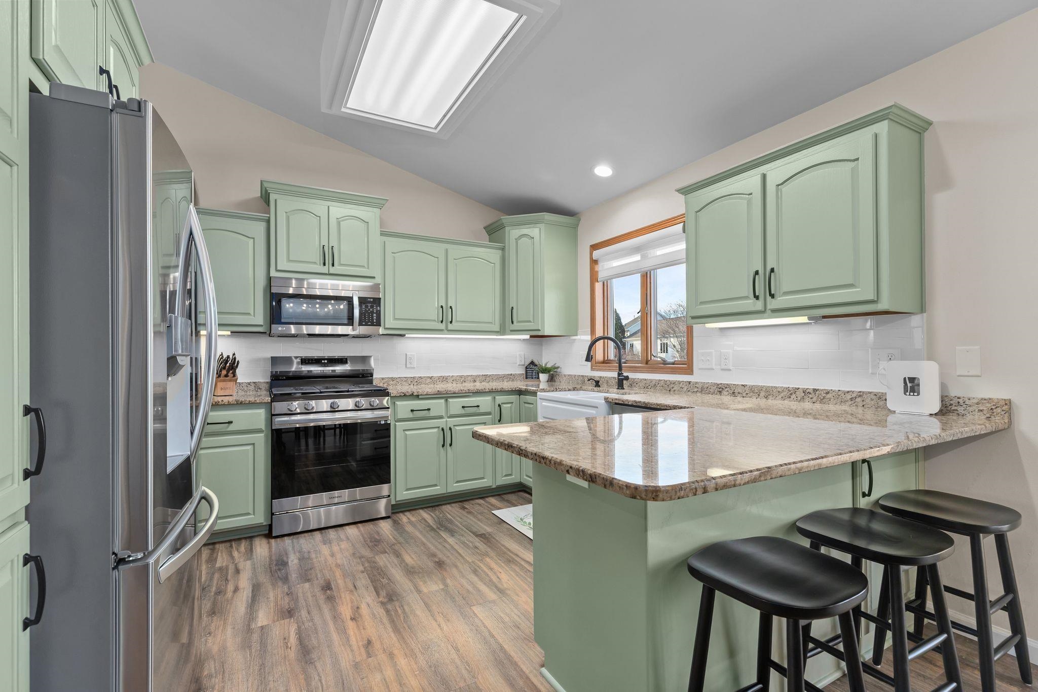 W5609 Jochmann Drive Appleton, WI 54915 - Photo 11 of 61