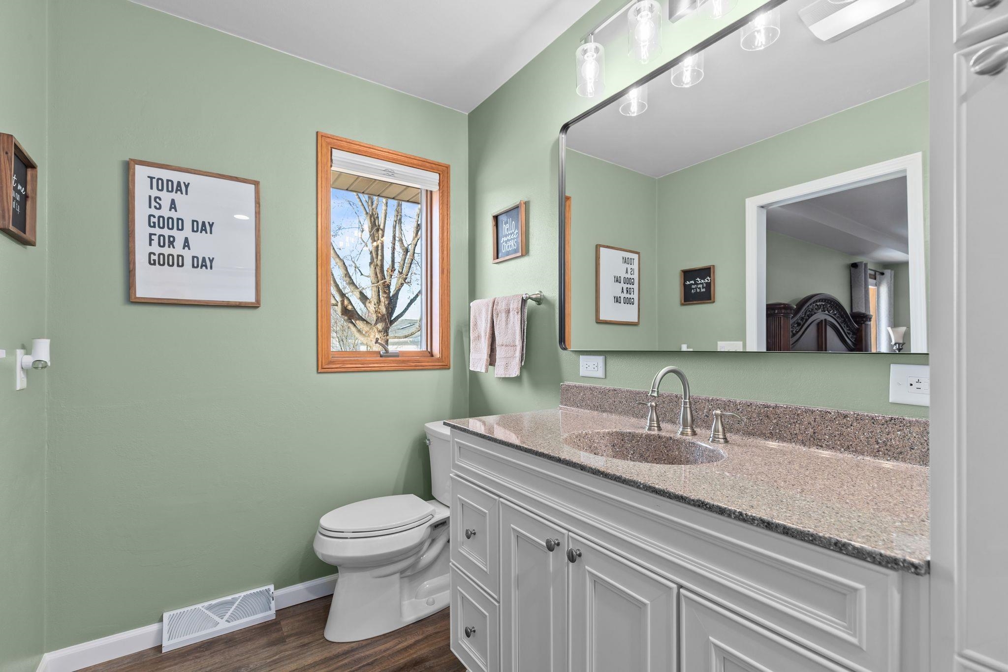 W5609 Jochmann Drive Appleton, WI 54915 - Photo 22 of 61