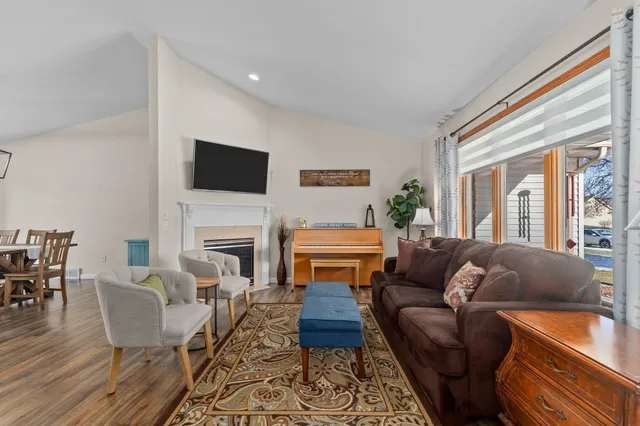 $449,900 | W5609 Jochmann Drive, Appleton, WI 54915