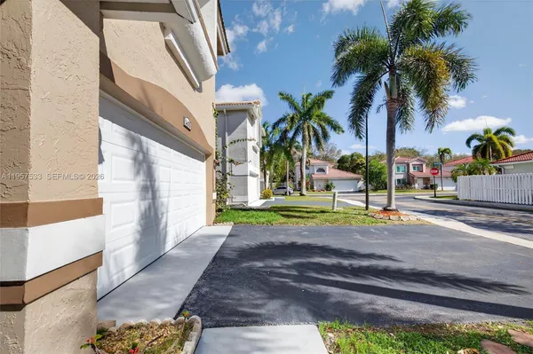$795,599 | 1485 Northwest 129th Terrace, Sunrise, FL 33323