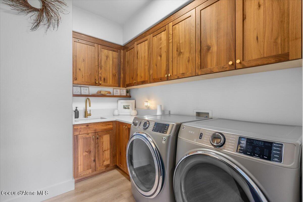 357 East David Thompson Road Hope, ID 83836 - Photo 31 of 47 048-Laundry
