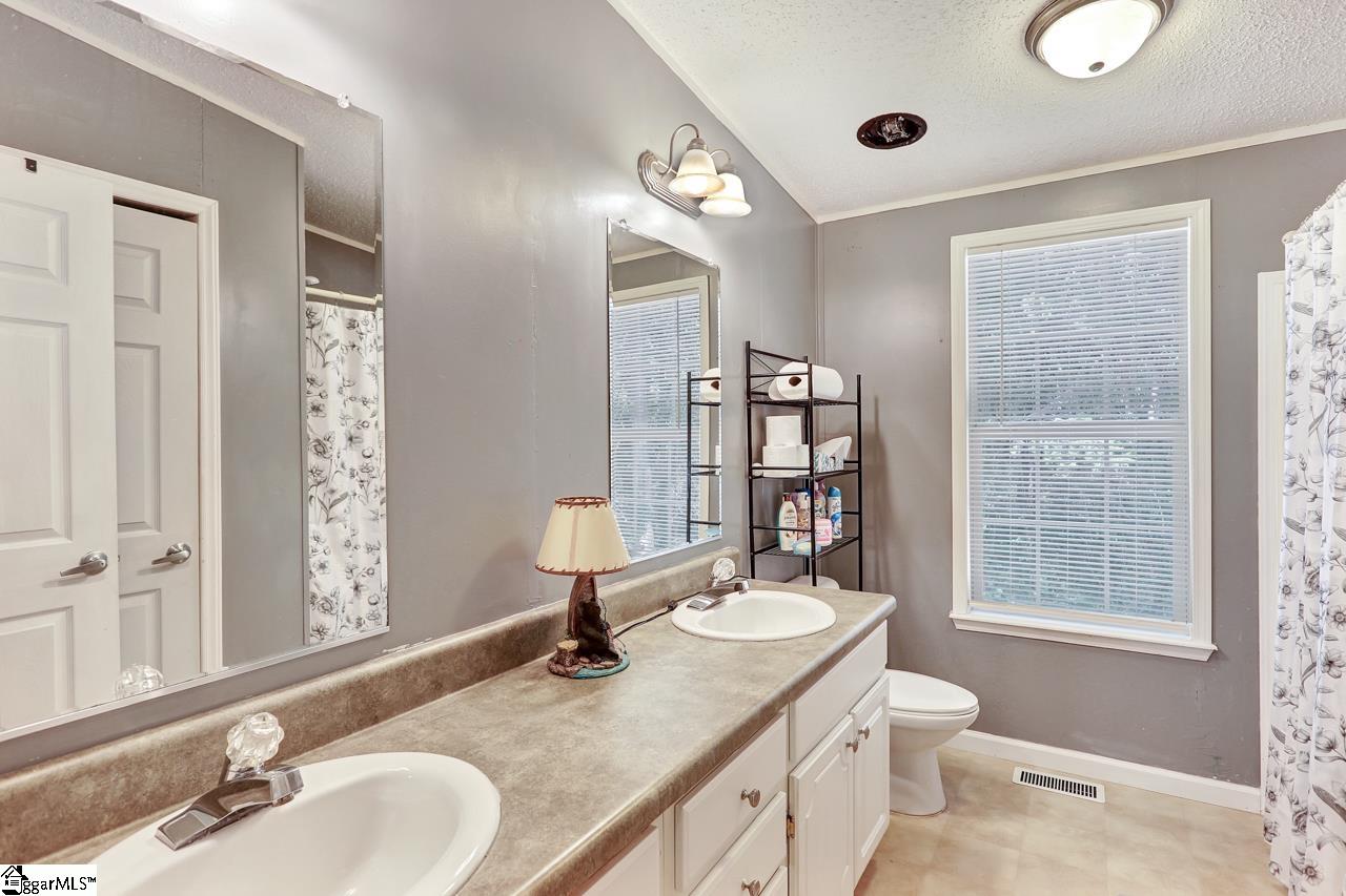 1213 Hurricane Road Gray Court, SC 29645 - Photo 23 of 35 Gallery Image 23