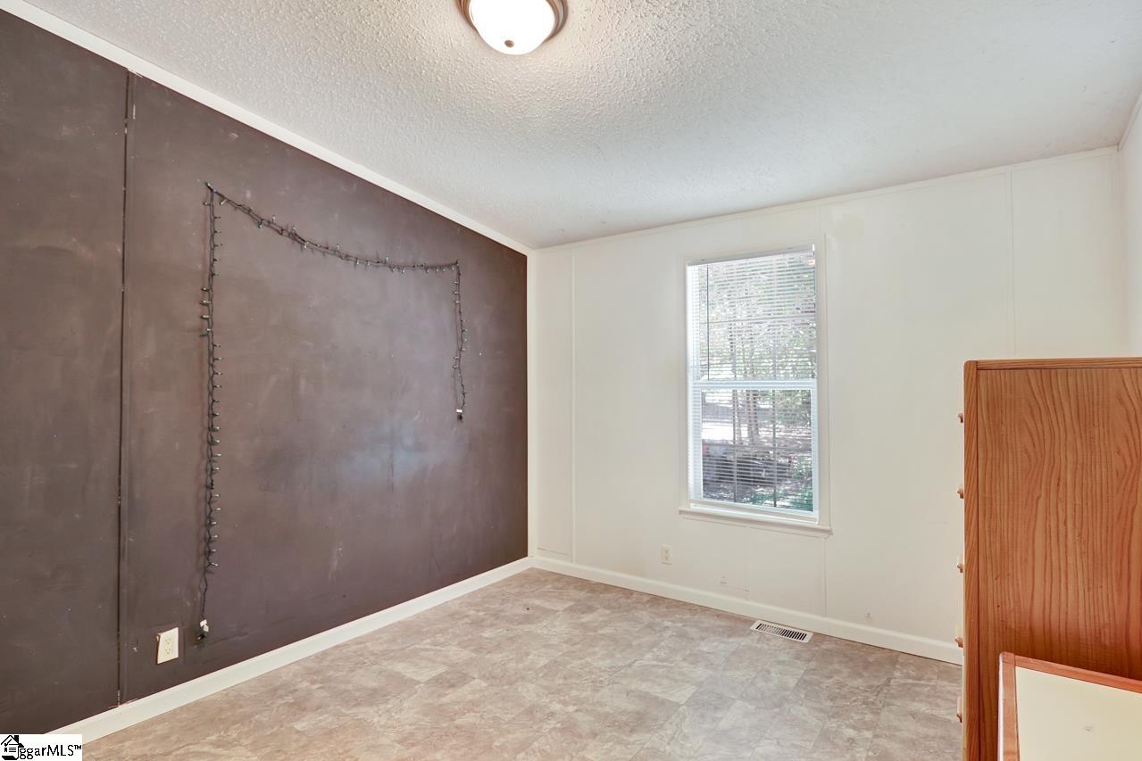 1213 Hurricane Road Gray Court, SC 29645 - Photo 25 of 35 Gallery Image 25