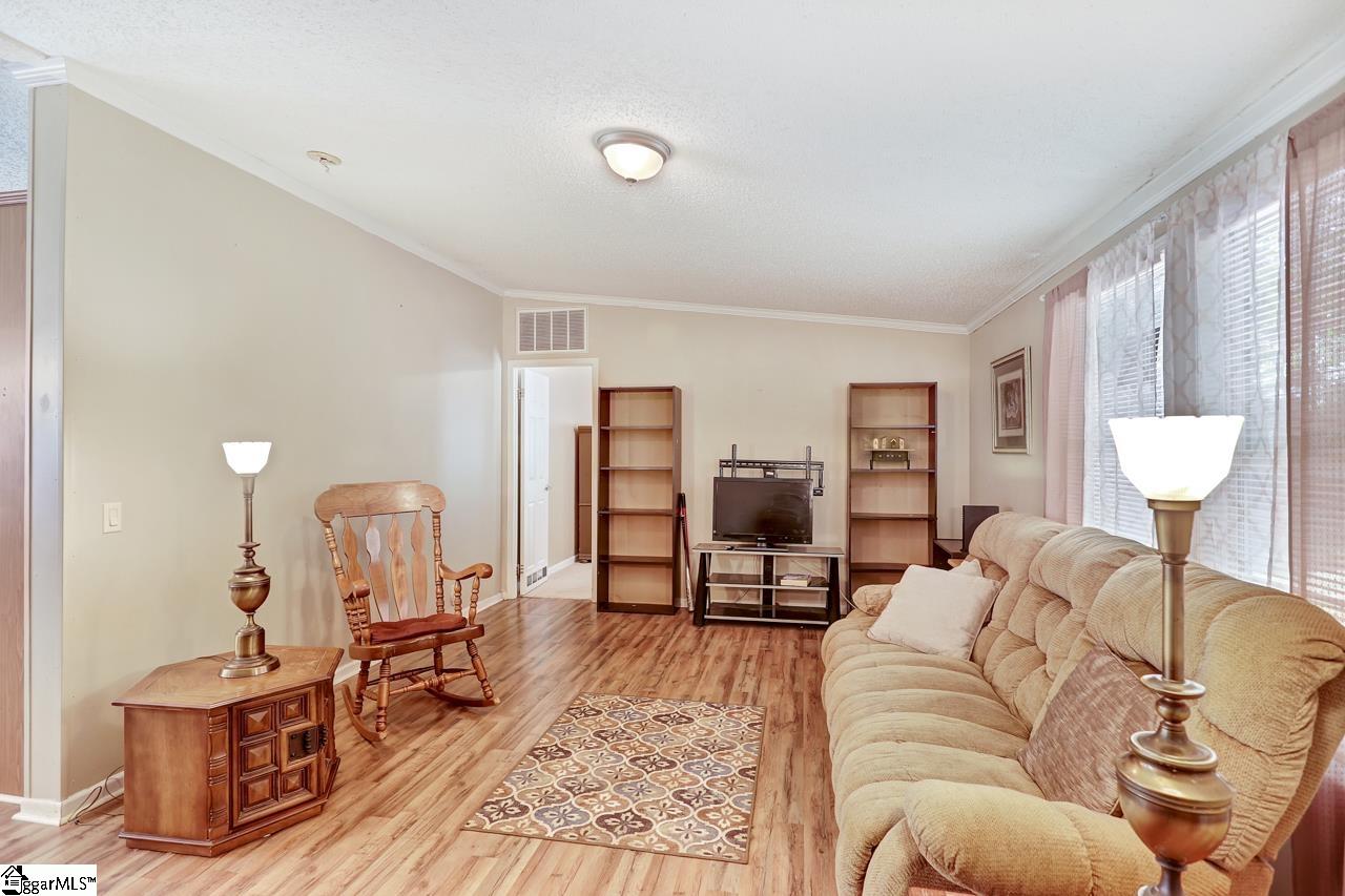 1213 Hurricane Road Gray Court, SC 29645 - Photo 3 of 35 Gallery Image 3