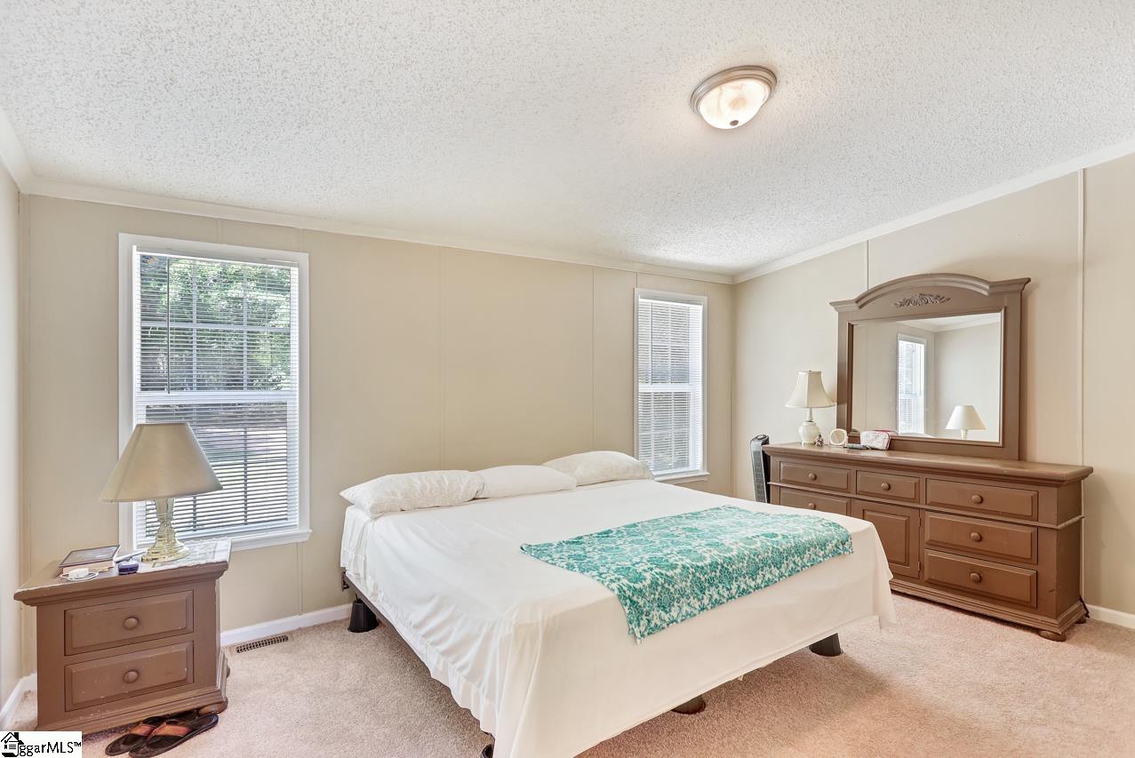 1213 Hurricane Road Gray Court, SC 29645 - Photo 7 of 35 Gallery Image 7