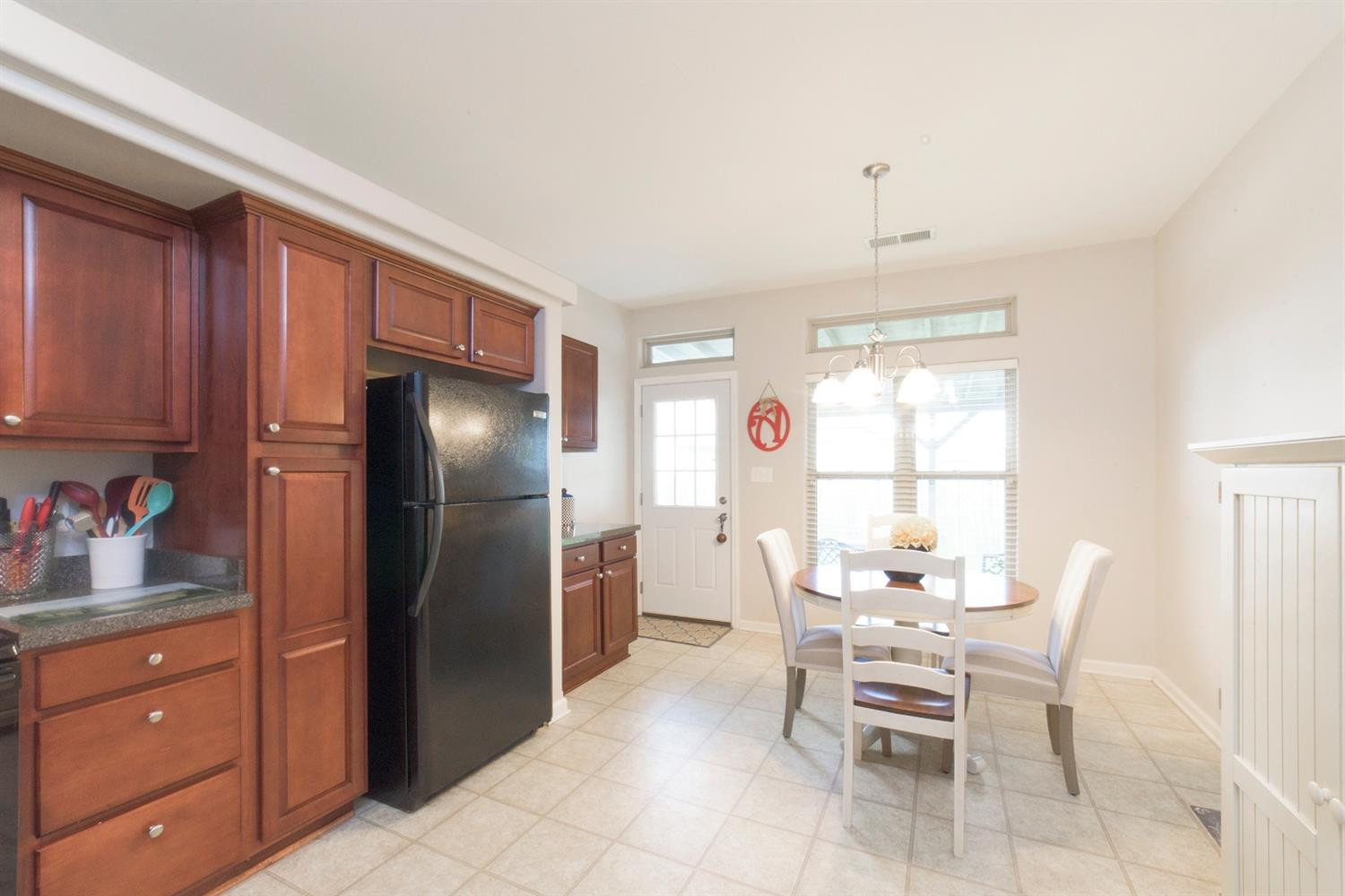 232 Spring Valley Lane Lexington, KY 40511 - Photo 4 of 21 Photo 4