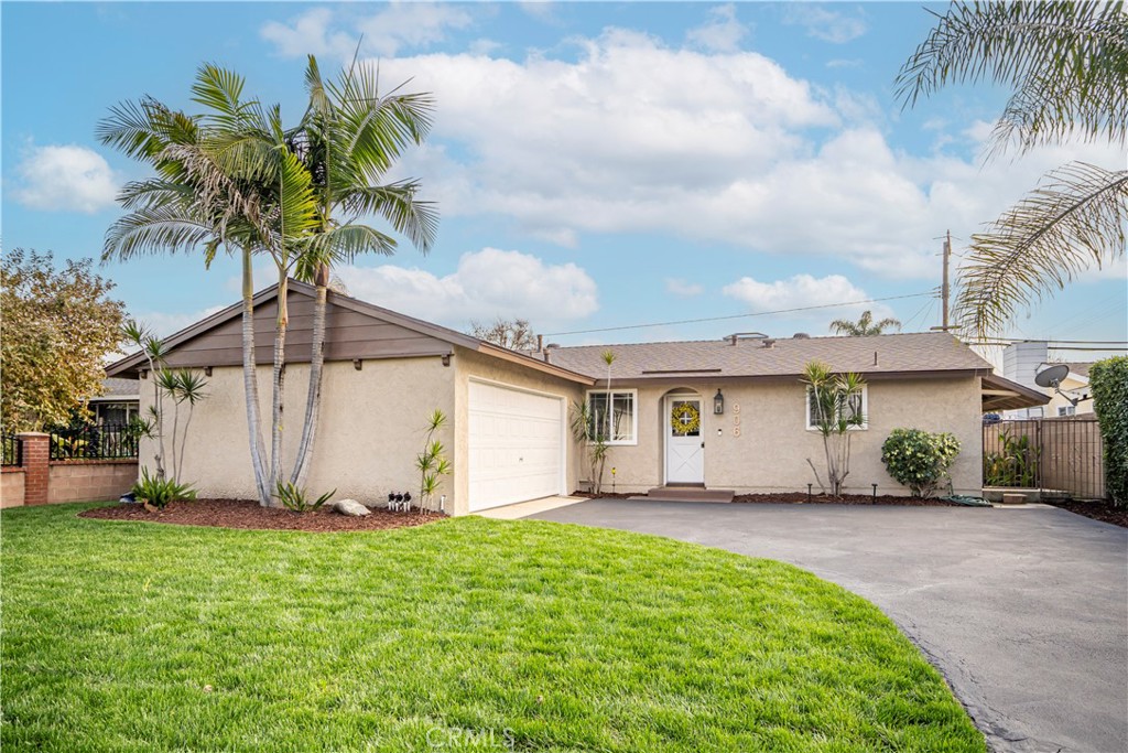 906 East Nearfield St  