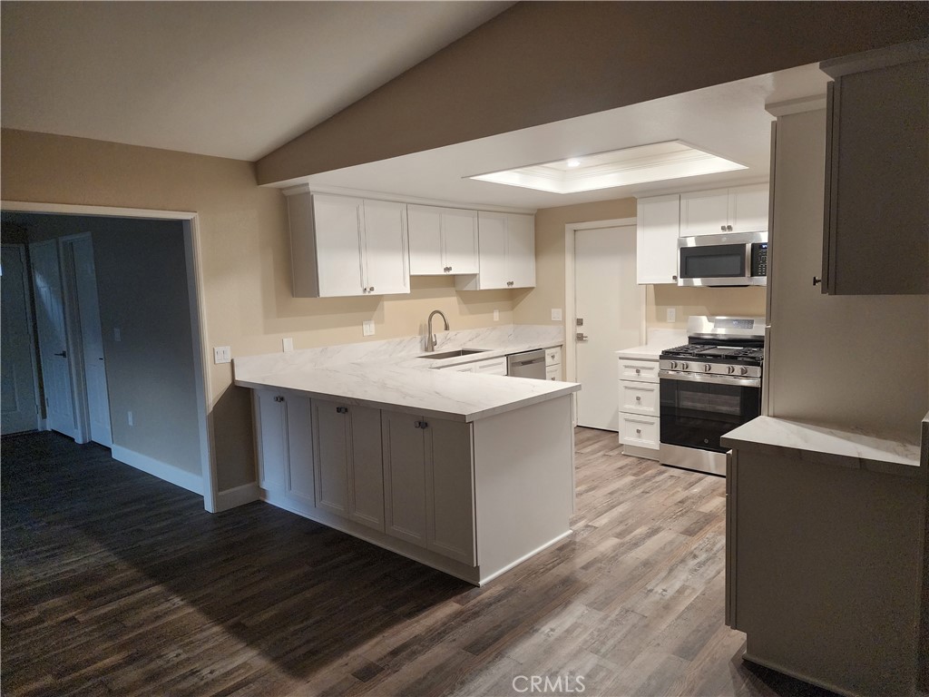 157 South Ralph Road Lake Elsinore, CA 92530 - Photo 6 of 20