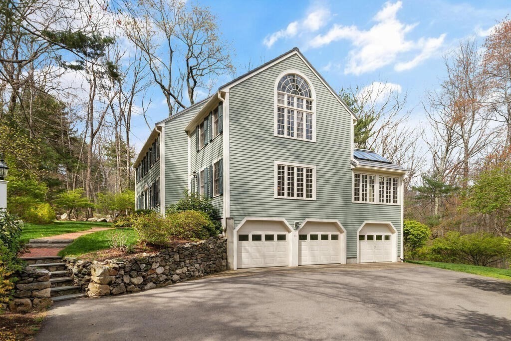 91 Old Orchard Road Sherborn, MA 01770 - Photo 3 of 42 Gallery Image 3