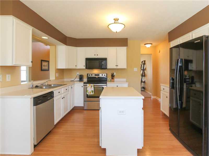 10900 Fairway Ridge Lane Fishers, IN 46037 - Photo 10 of 21 Gallery Image 10
