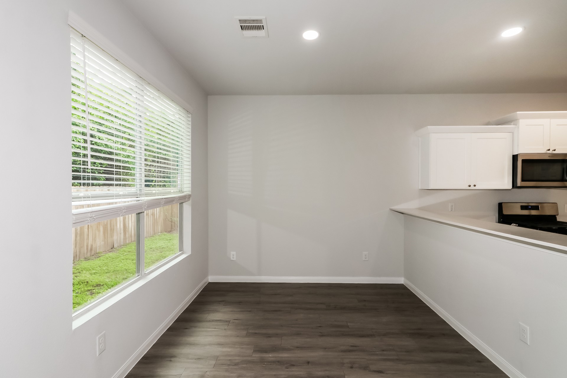 5802 Santa Bernadetta Houston, TX 77017 - Photo 7 of 17