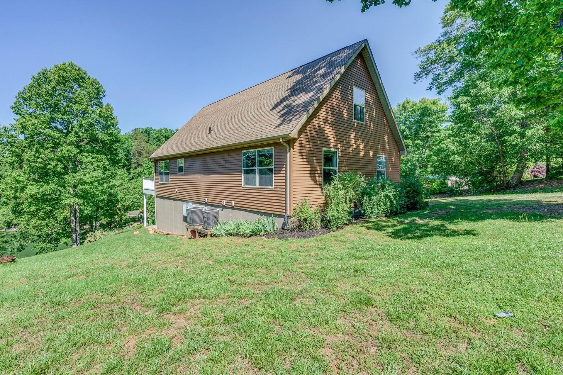 137 Thunder Ridge Road Huddleston, VA 24104 - Photo 41 of 54 037-312785-137 Thunder Ridge Road 35_77