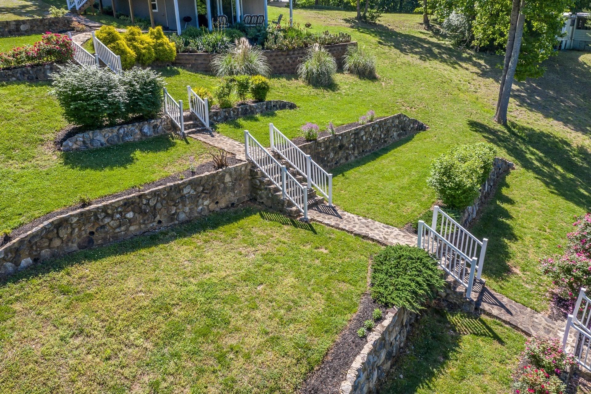 137 Thunder Ridge Road Huddleston, VA 24104 - Photo 45 of 54 042-312785-DJI_0593_7728284