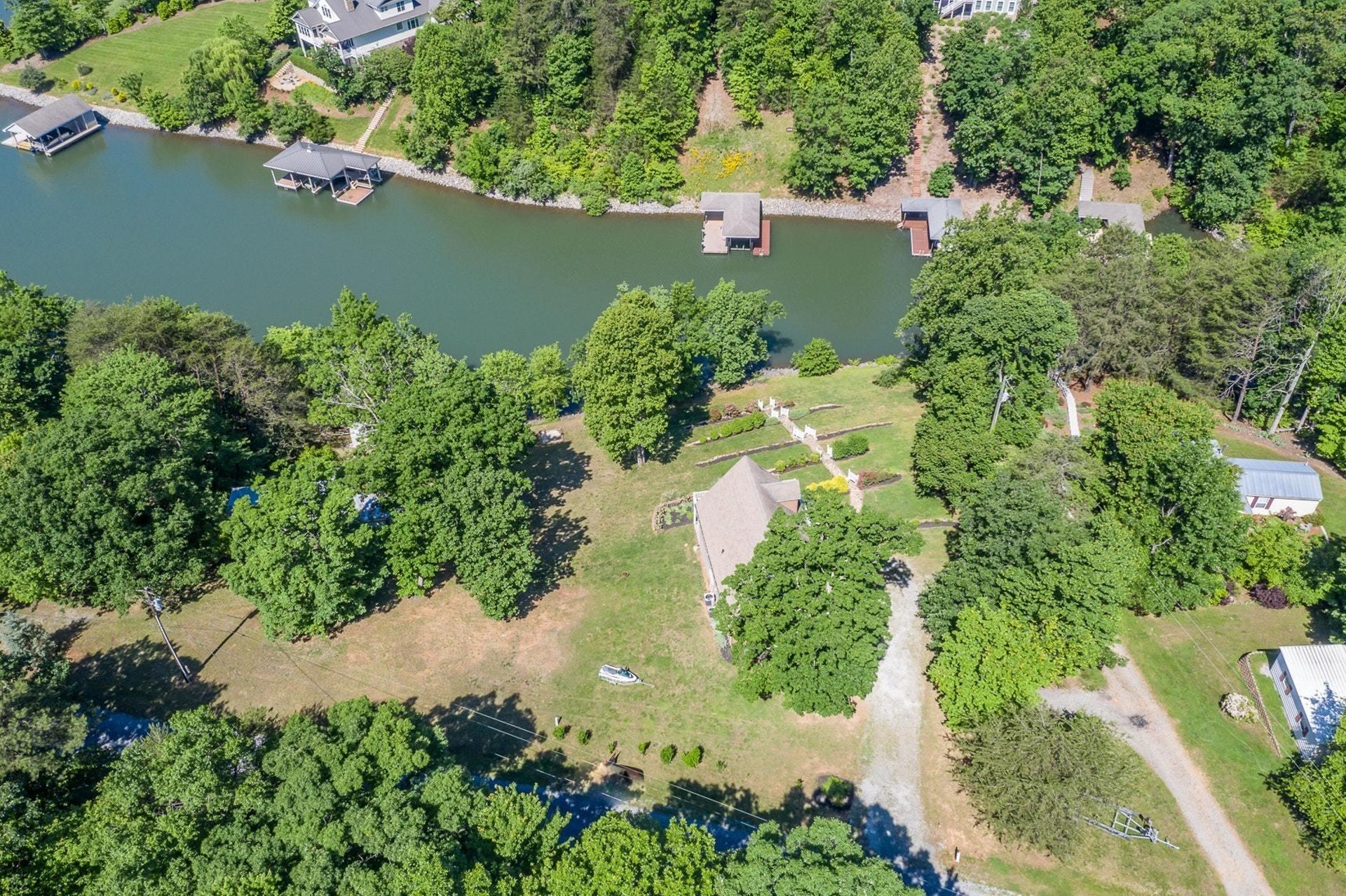 137 Thunder Ridge Road Huddleston, VA 24104 - Photo 48 of 54 045-312785-DJI_0601_7728287