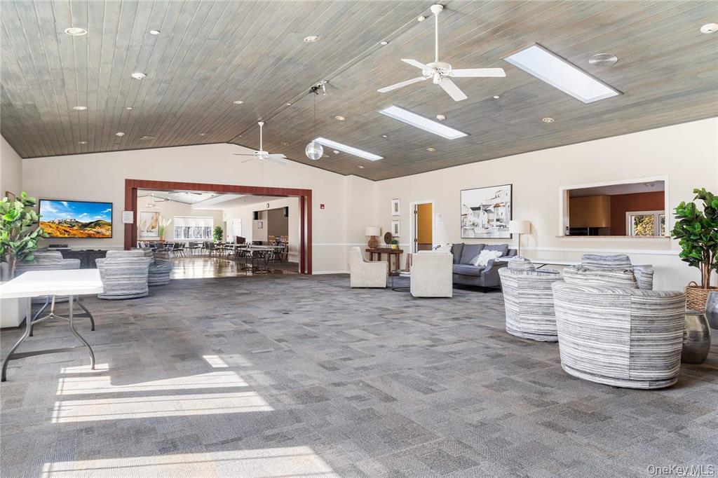 1407 Middle Road, Unit 91 Calverton, NY 11933 - Photo 3 of 9 Clubhouse