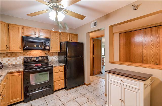 6085 Rowland Road, Unit 303 Minnetonka, MN 55343 - Photo 12 of 26 Gallery Image 12