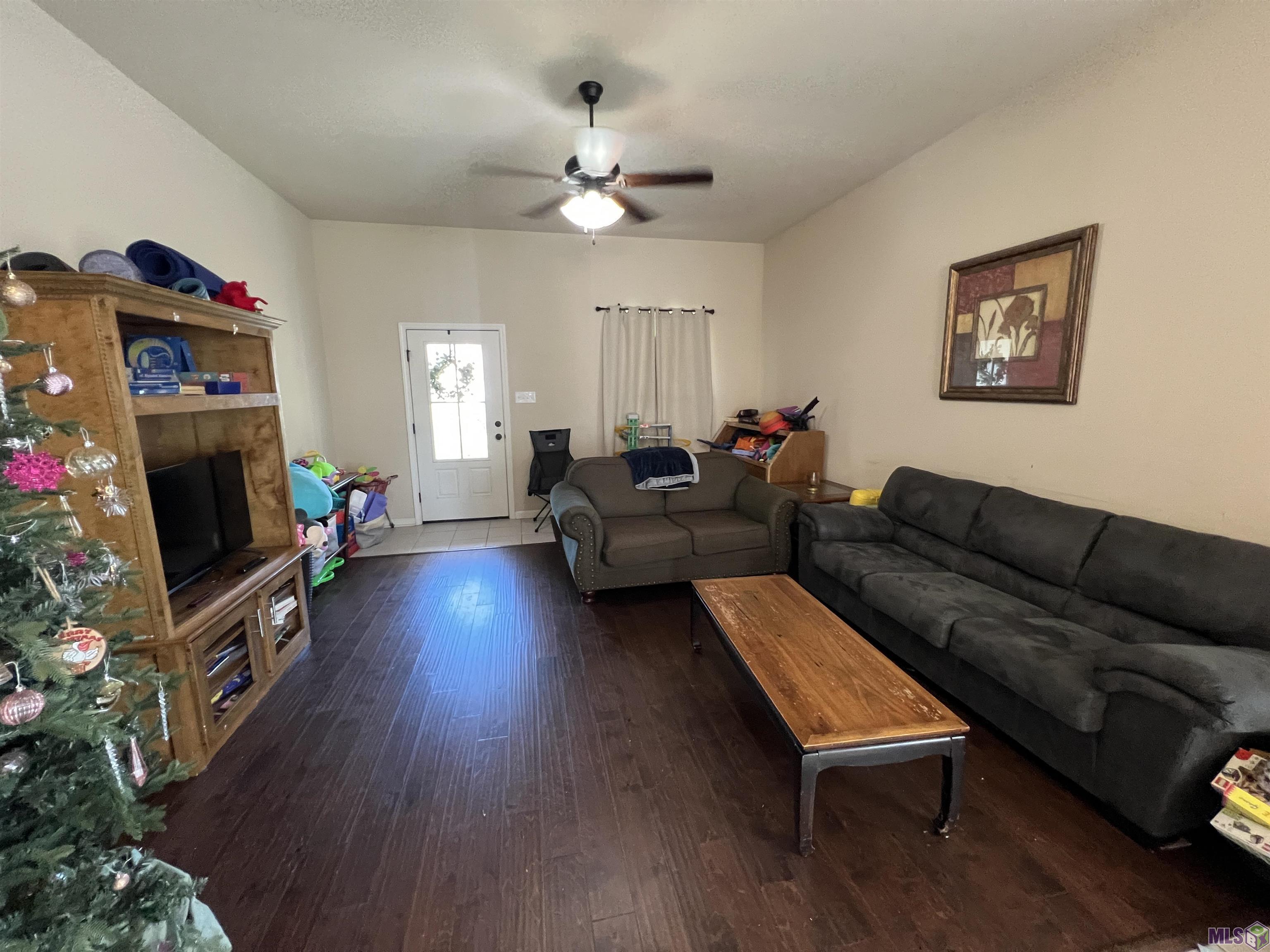 16211 White Rose Drive Baton Rouge, LA 70817 - Photo 3 of 7