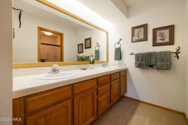 $2,285,000 | 186 Willis Place, Unit 186, Beaver Creek, CO 81620