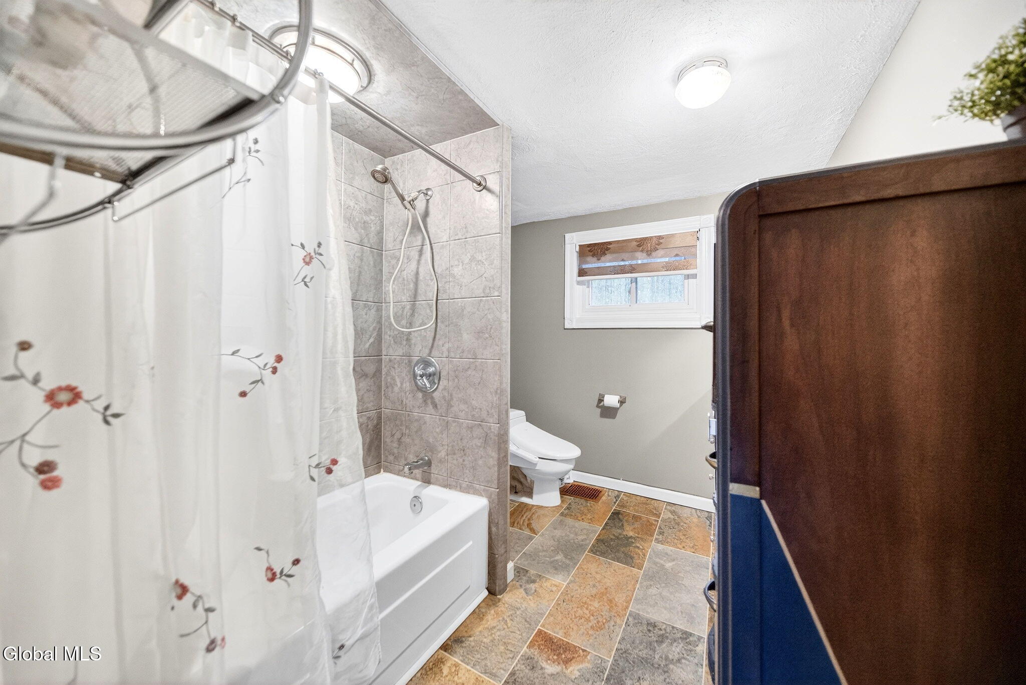 144 1st Dyke Road Sand Lake, NY 12018 - Photo 16 of 32 12-web-or-mls-012_DSC07951