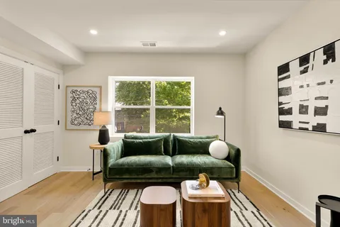 $549,900 | 2606 41st Street Northwest, Unit 6, Washington, DC 20007