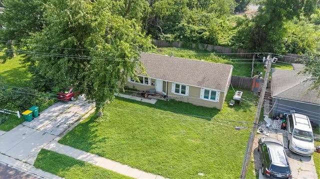 $550,000 | 8221 Travis Street, Overland Park, KS 66204