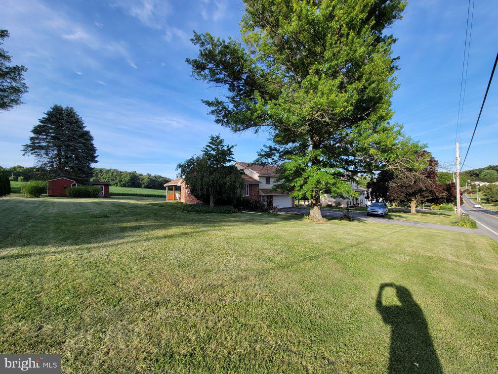 915 Witmer Road York, PA 17406 - Photo 3 of 10 Gallery Image 3