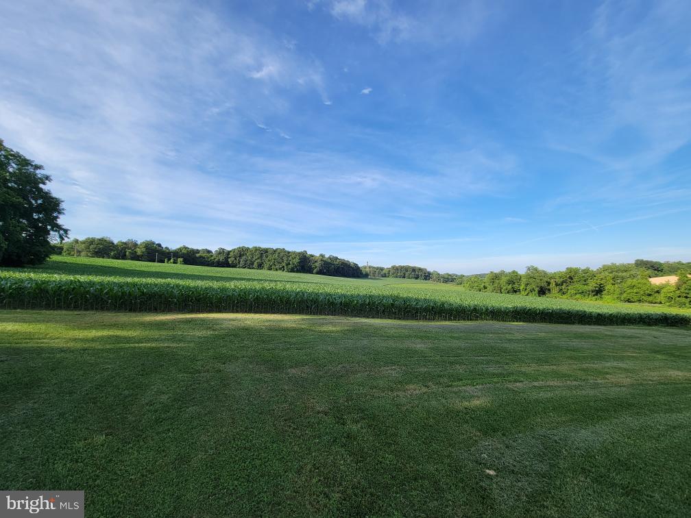 915 Witmer Road York, PA 17406 - Photo 7 of 10 Gallery Image 7