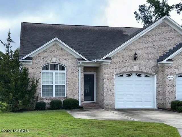 $1,600 | 1600 Cambria Drive, Unit A, Greenville, NC 27834