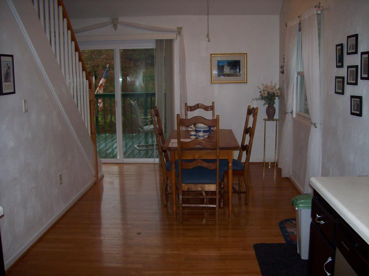 1595 Beaumont Road Roanoke, VA 24019 - Photo 3 of 13 Dining Area