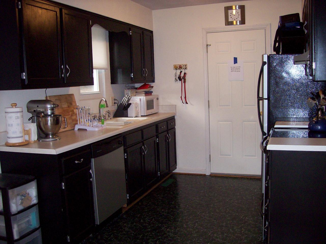 1595 Beaumont Road Roanoke, VA 24019 - Photo 8 of 13 Kitchen View