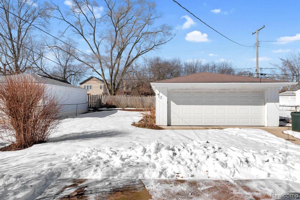 3809 Mark Orr Road Royal Oak, MI 48073 - Photo 28 of 30