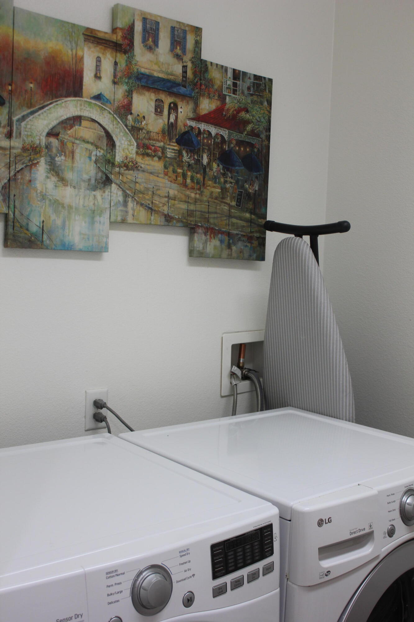 43784 Riunione Place Indio, CA 92203 - Photo 23 of 54 a bathroom with a sink and a mirror