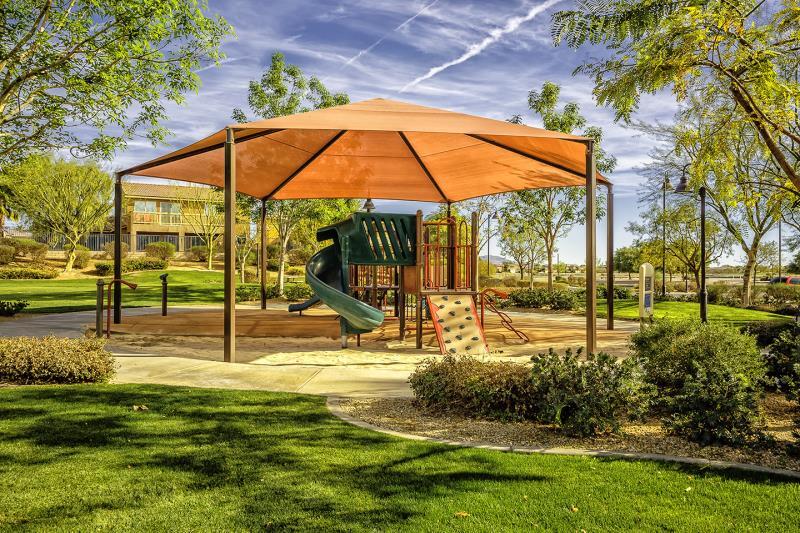 43784 Riunione Place Indio, CA 92203 - Photo 49 of 54 a view of yard with swimming pool