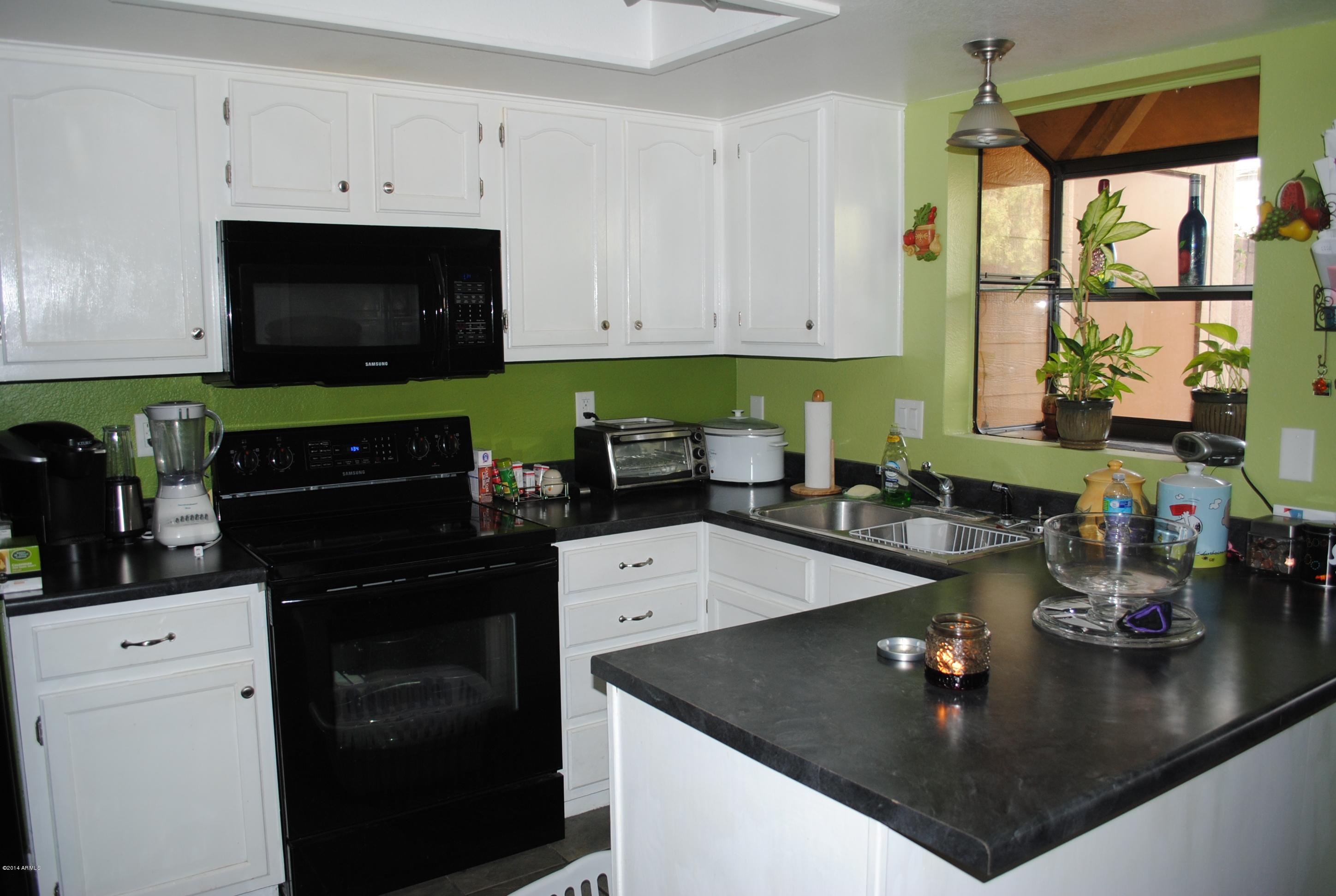 4843 East Corral Road, Unit 5 Phoenix, AZ 85044 - Photo 4 of 16 Kitchen-Upgraded Cabinets and Counters