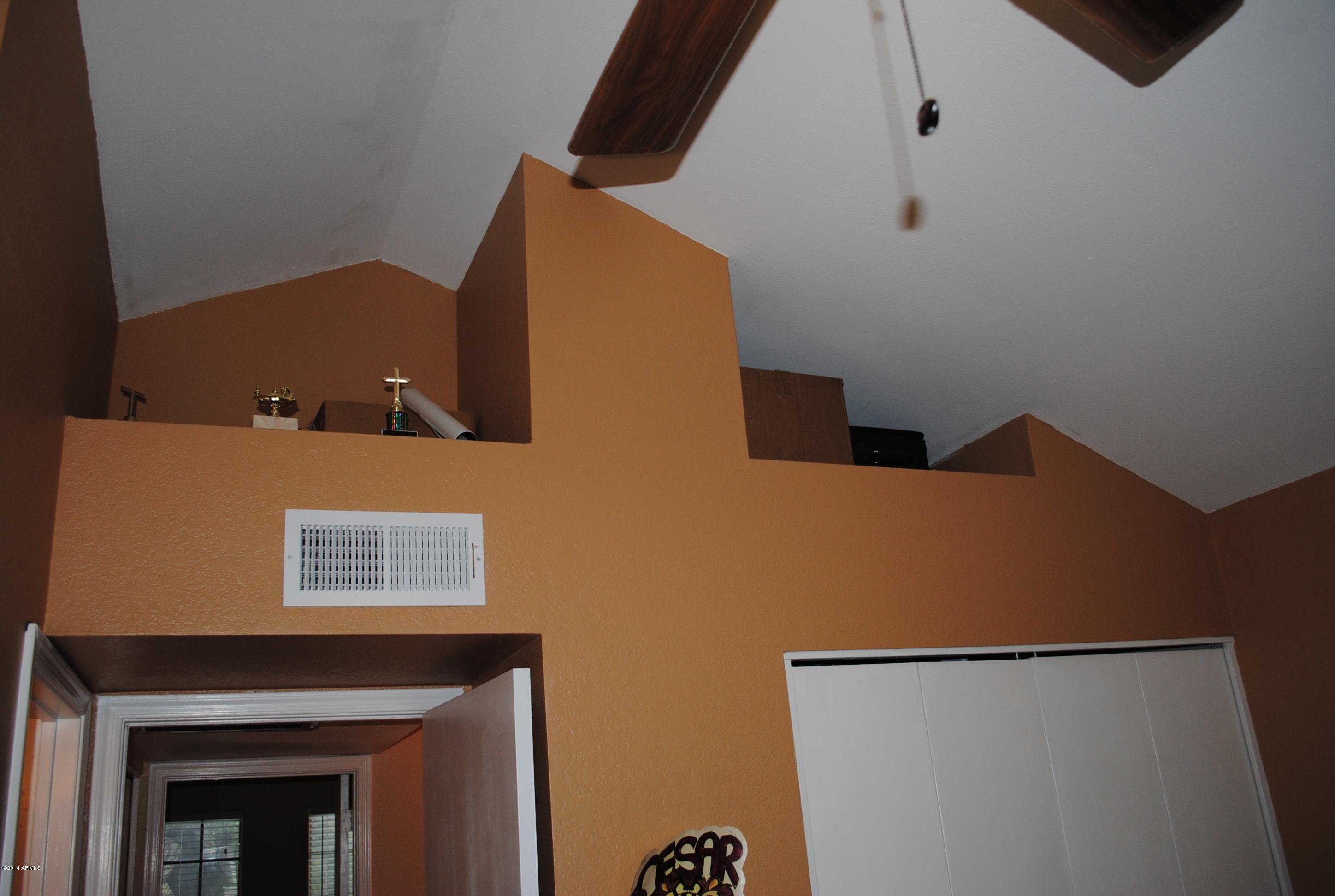 4843 East Corral Road, Unit 5 Phoenix, AZ 85044 - Photo 10 of 16 Planter Shelves