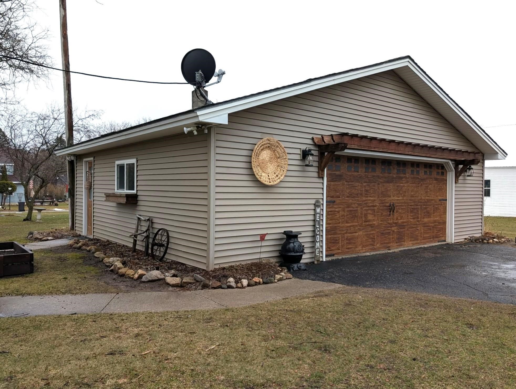 135 Florence Street Daggett, MI 49821 - Photo 37 of 47