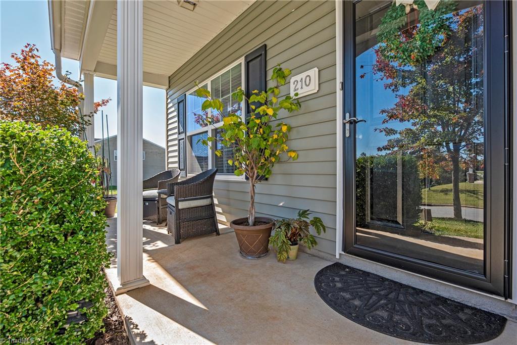 210 Everidge Road Winston-Salem, NC 27103 - Photo 3 of 28 Gallery Image 3