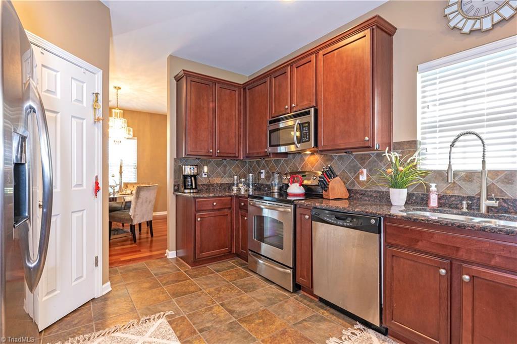 210 Everidge Road Winston-Salem, NC 27103 - Photo 7 of 28 Gallery Image 7