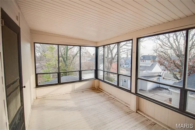 $1,950 | 823 Langdon Street, Alton, IL 62002